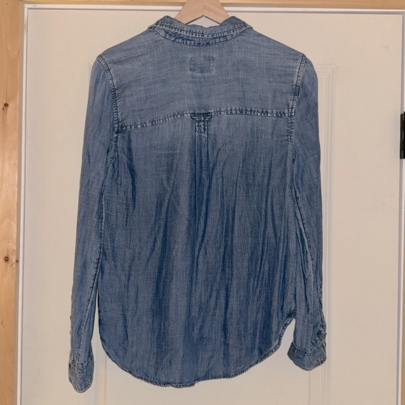 American Eagle Outfitters Button Down - Picture 2 of 4